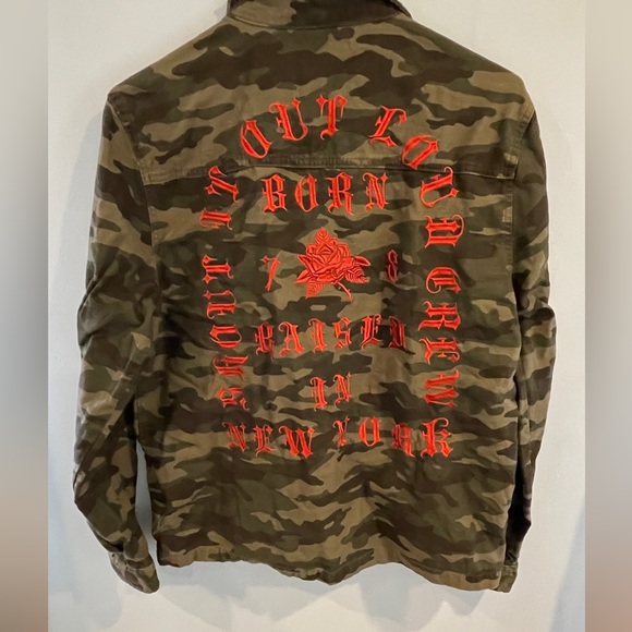 H&M’s Divided Camo shirt Men’s. - Picture 3 of 3